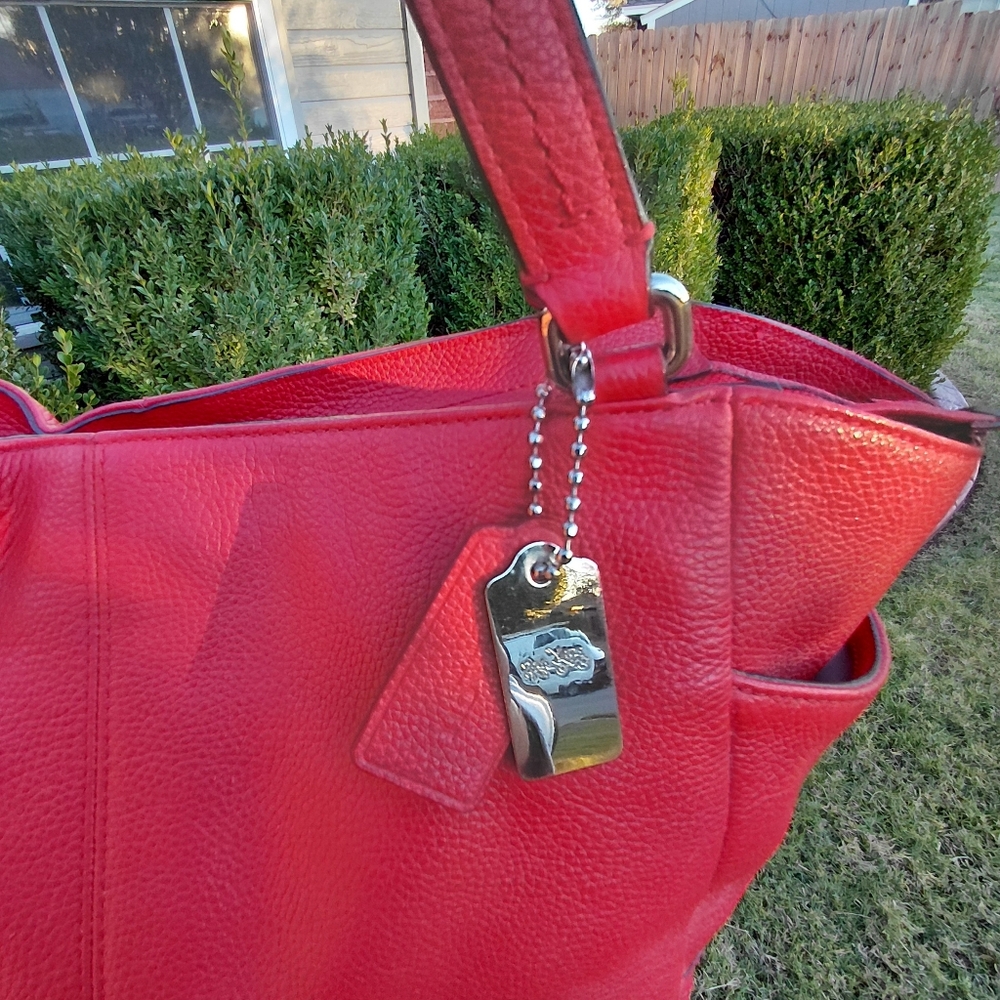 Coach Park Leather Carrie Tote Red - Picture 2 of 12